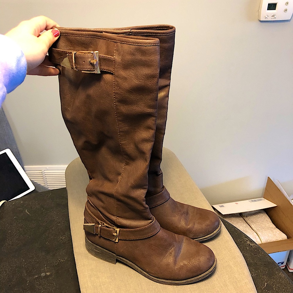 Tall brown boots size 8